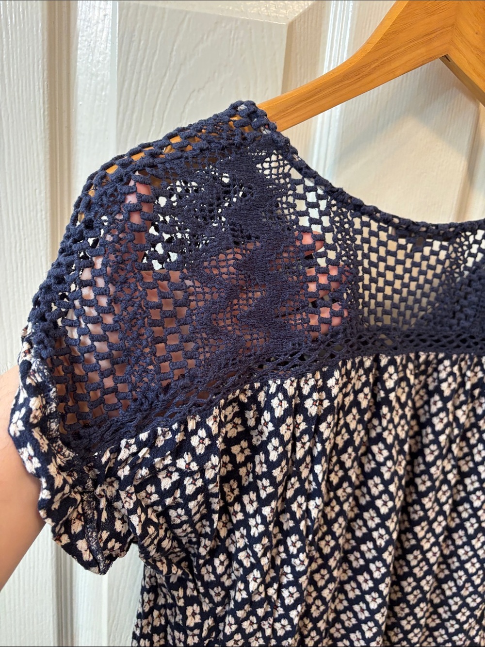 Miss Me Navy Crochet Yoke Printed Boxy lightweight Blouse Large - Picture 5 of 6